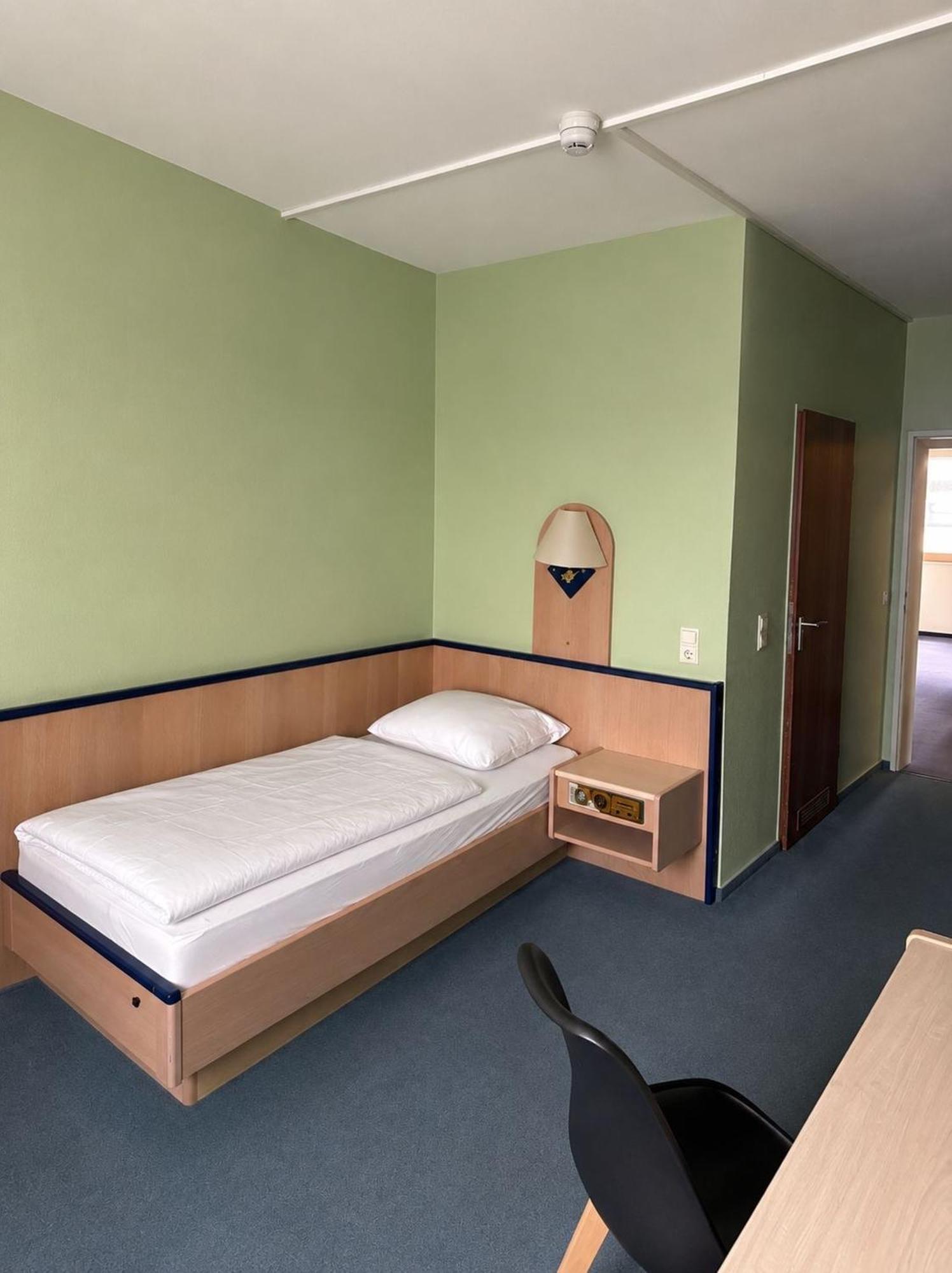 Standard Room Two Single Beds